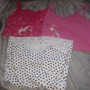 🌞 Lot of 3 size Medium tank tops